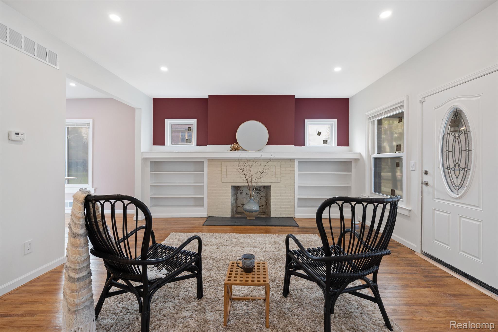 1989 GLADSTONE Street