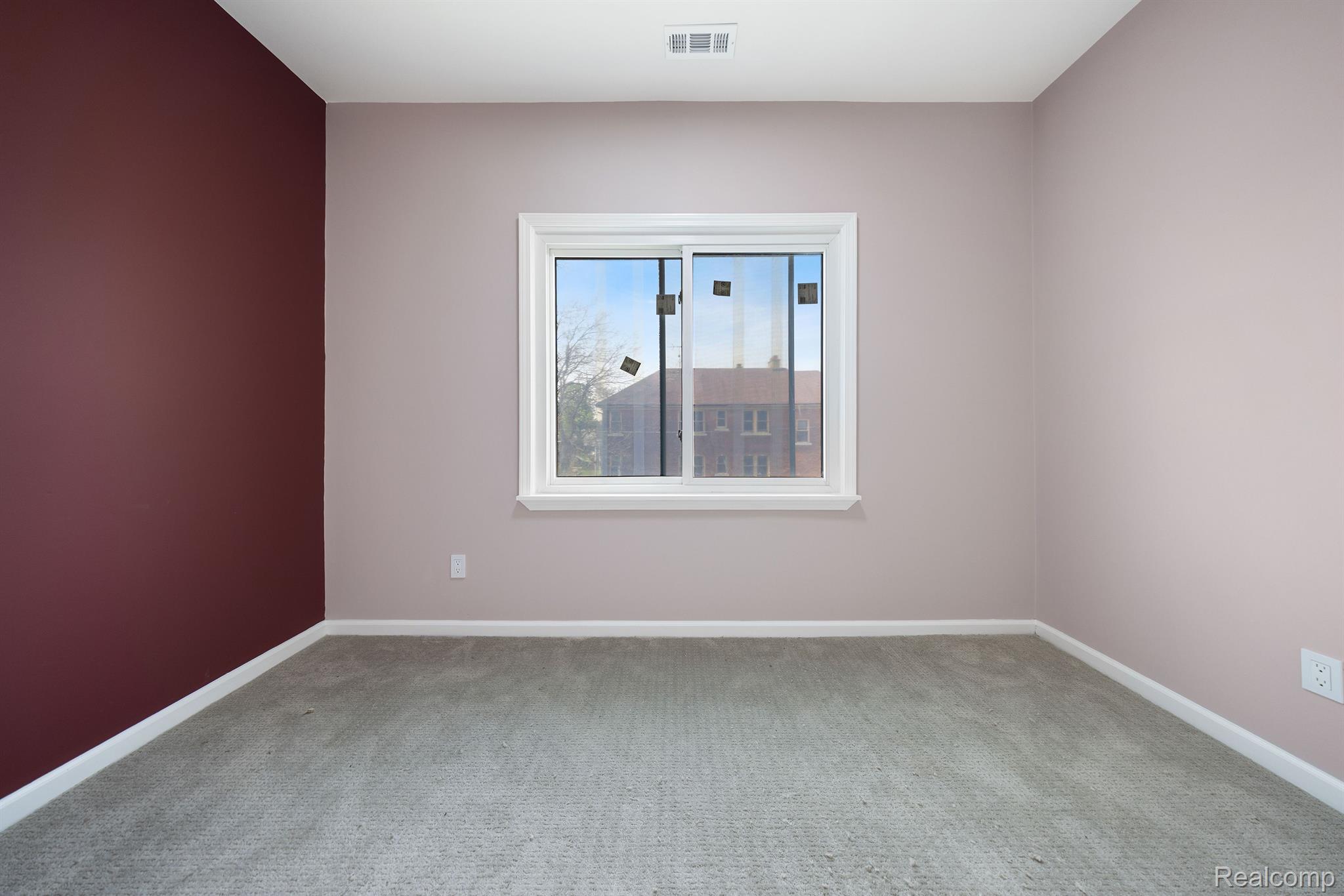 1989 GLADSTONE Street