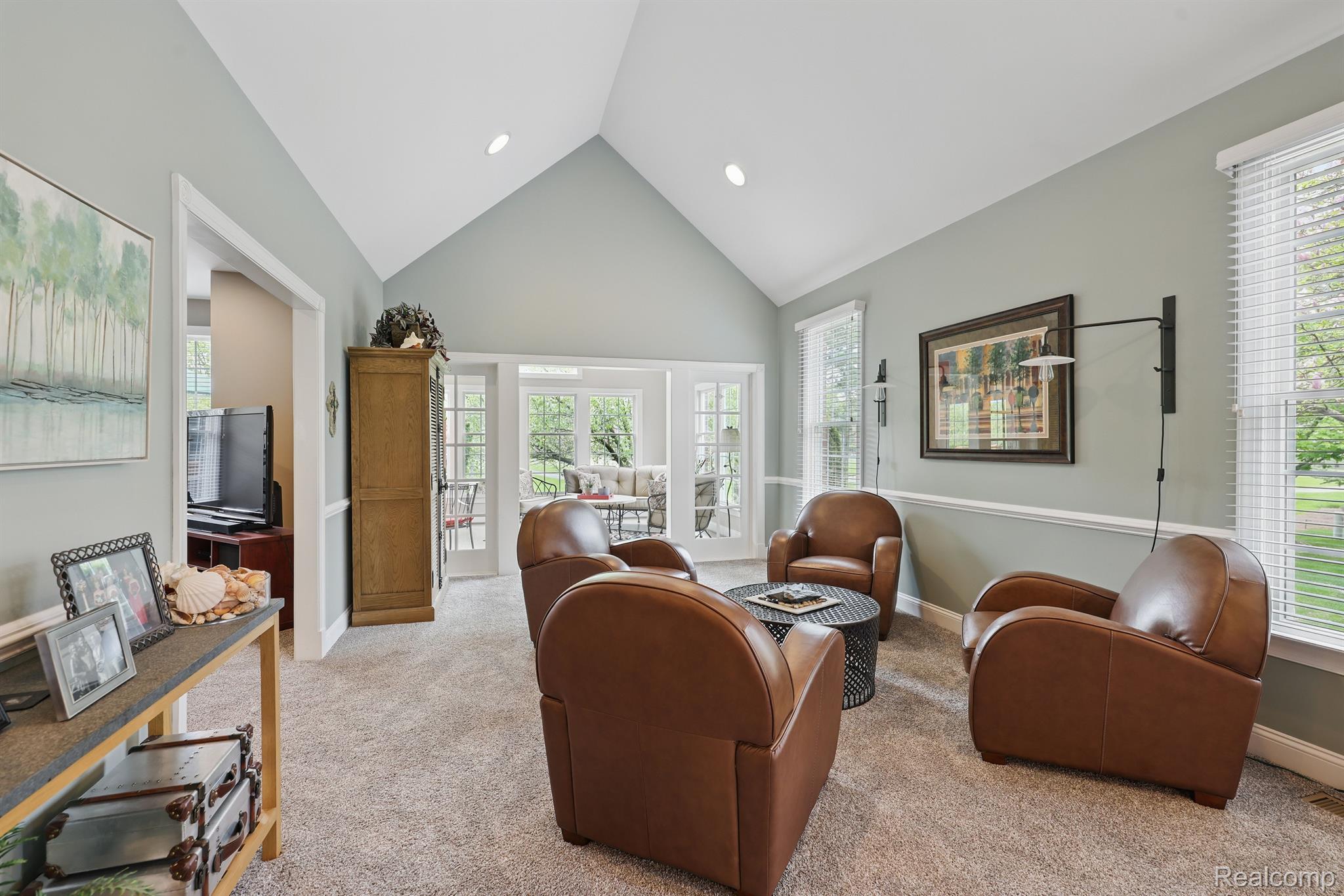 44586 BROADMOOR Circle N