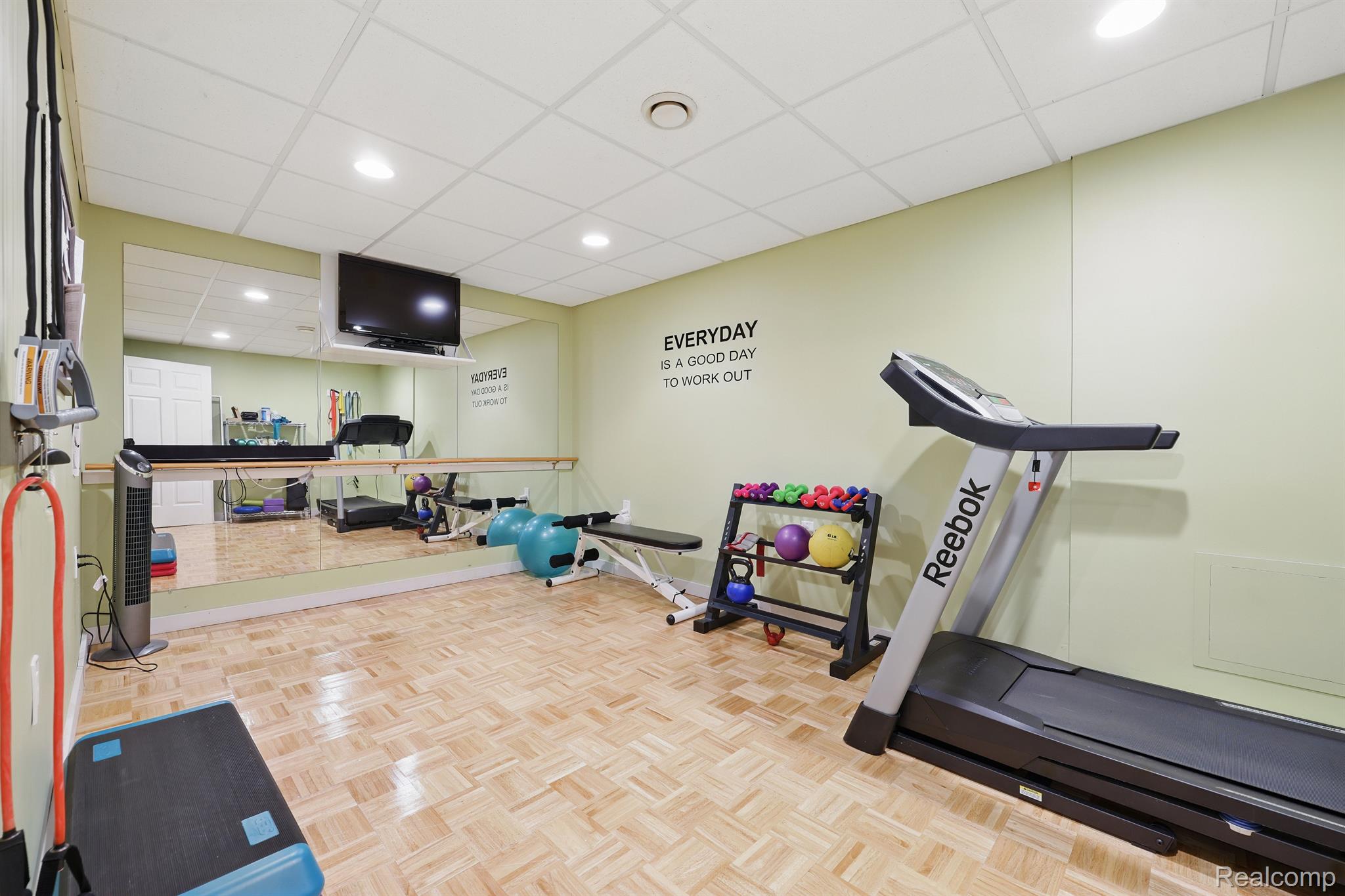 44586 BROADMOOR Circle N