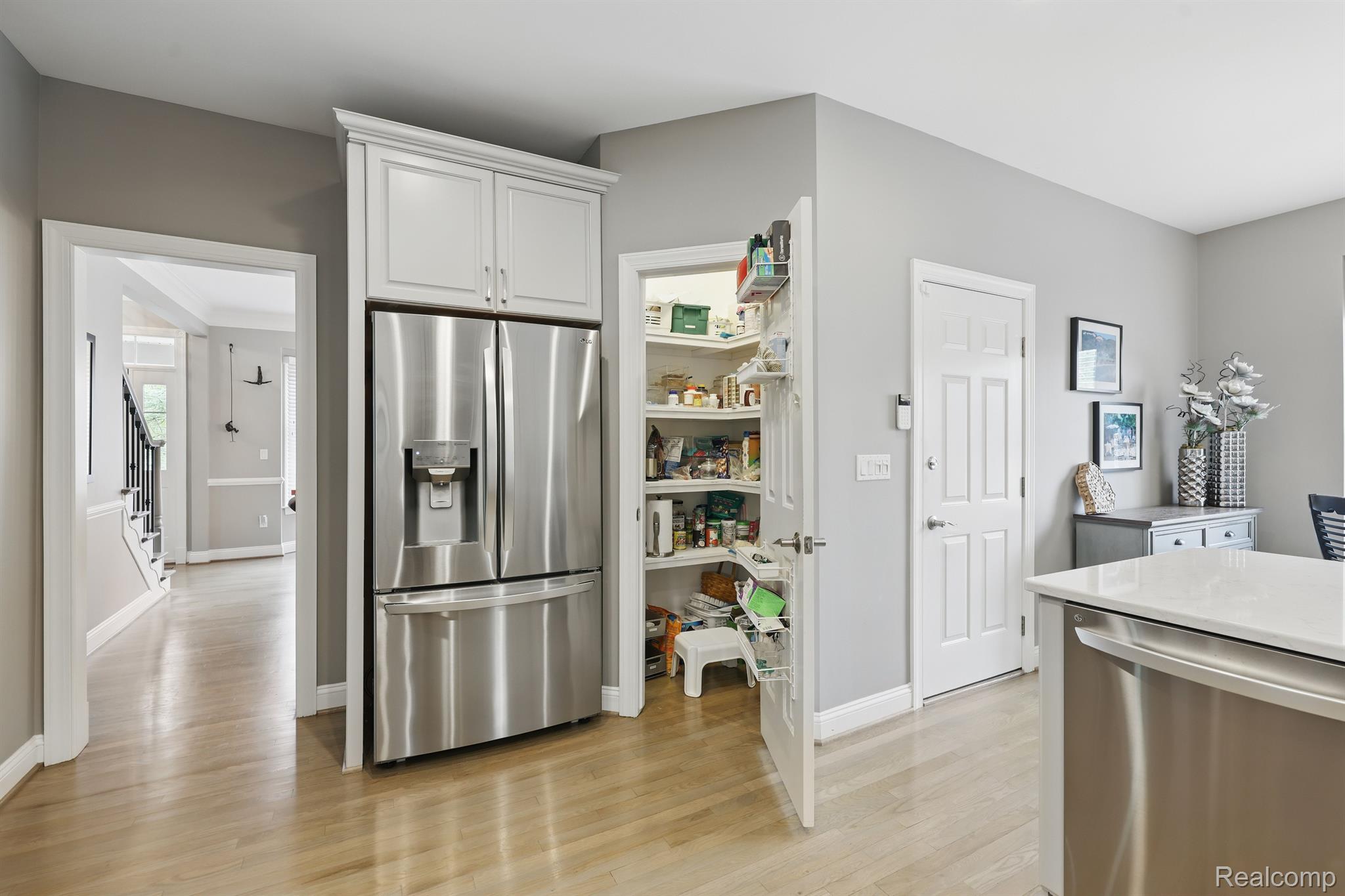 44586 BROADMOOR Circle N