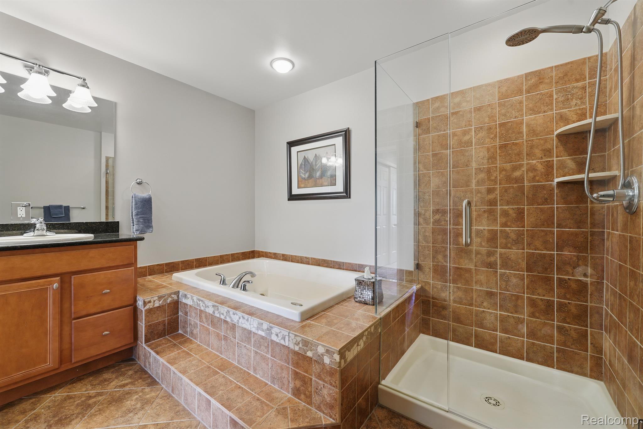 44586 BROADMOOR Circle N