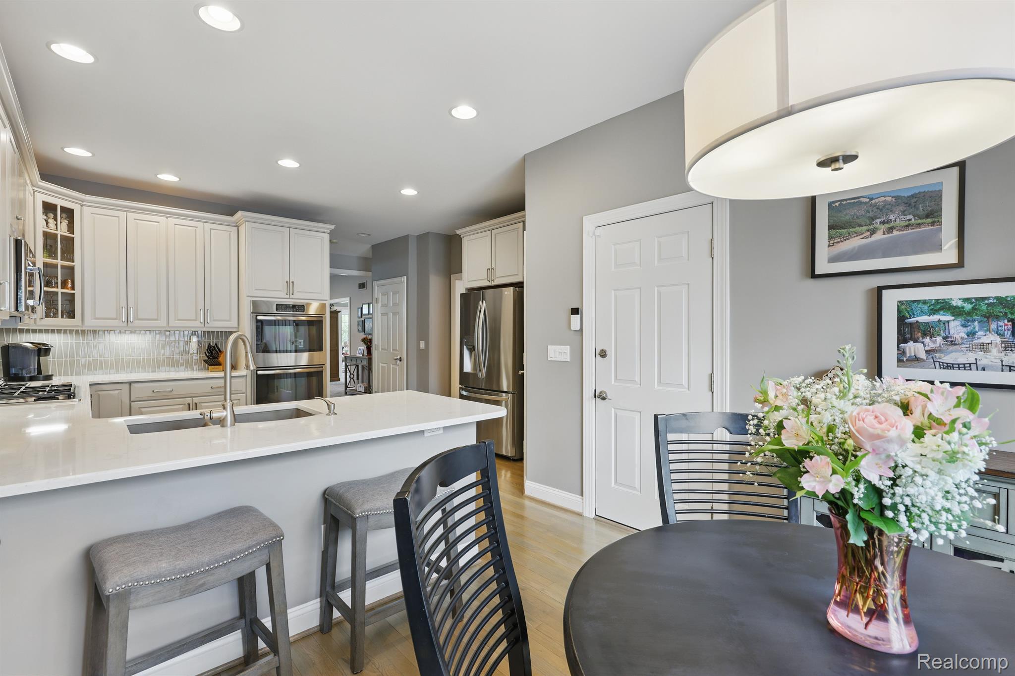 44586 BROADMOOR Circle N