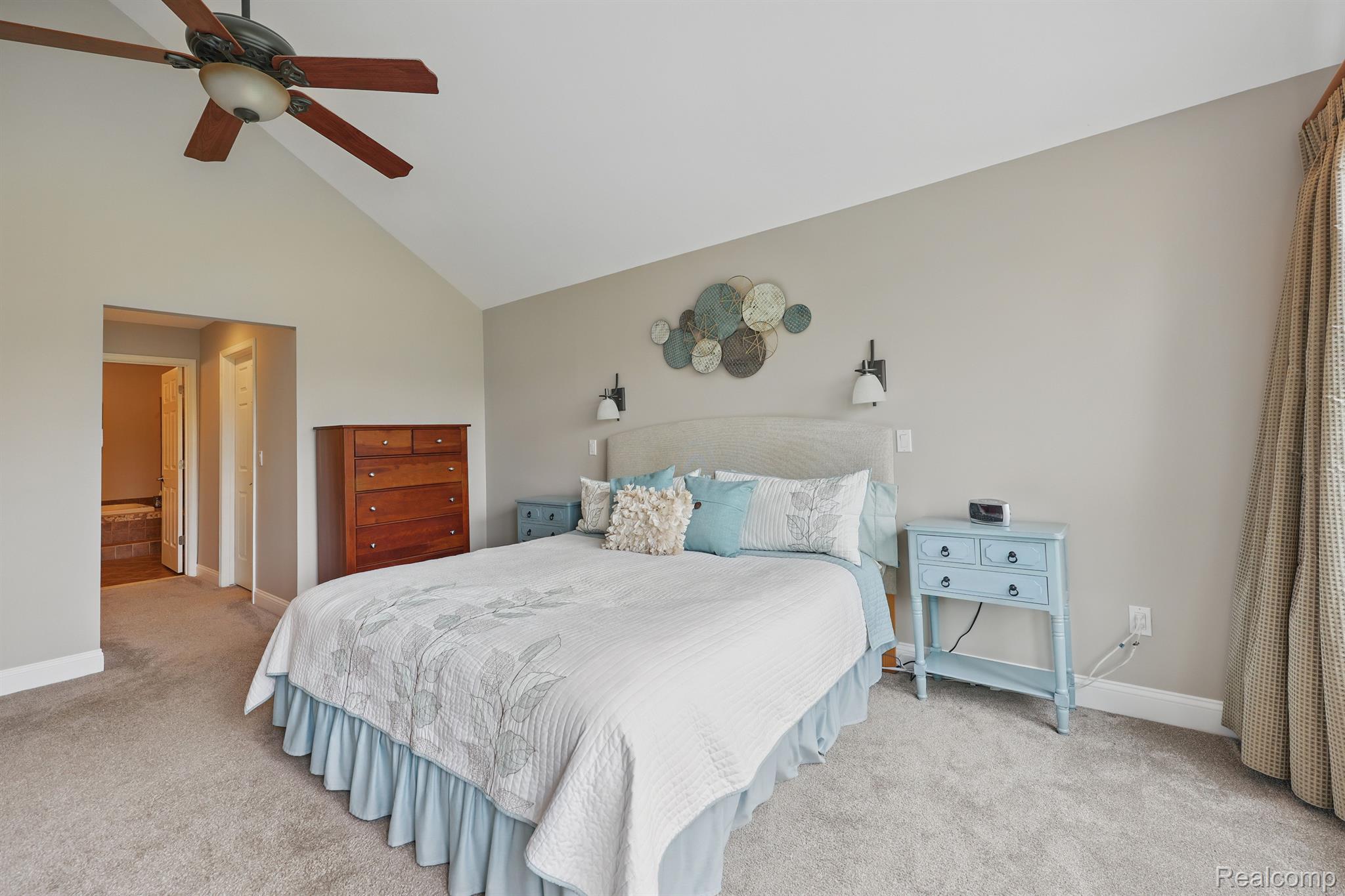 44586 BROADMOOR Circle N