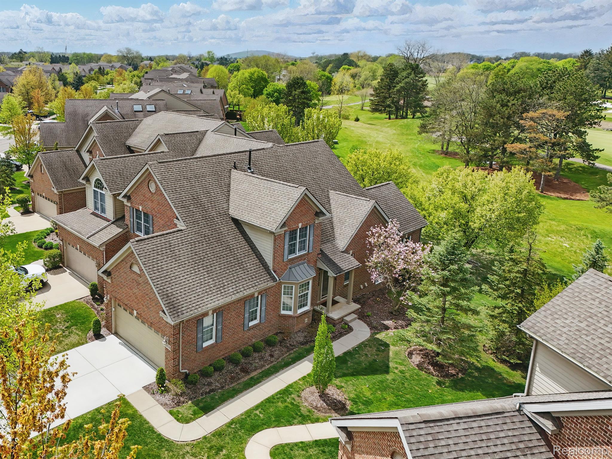 44586 BROADMOOR Circle N