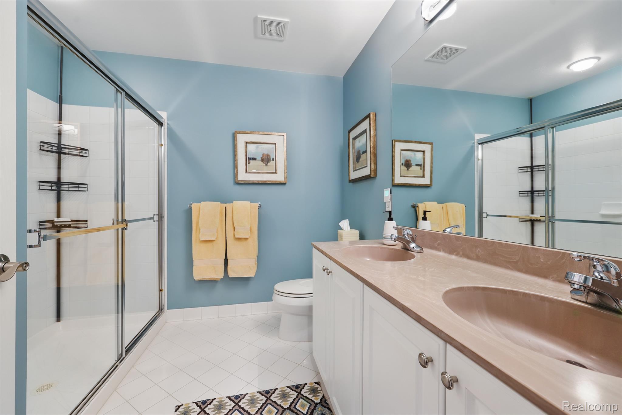 44586 BROADMOOR Circle N