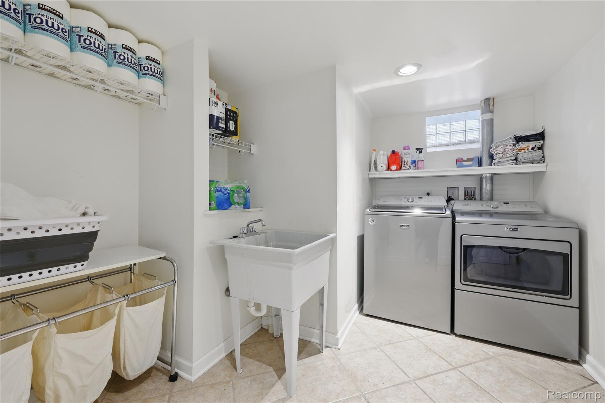 3324 GRIFFITH Avenue