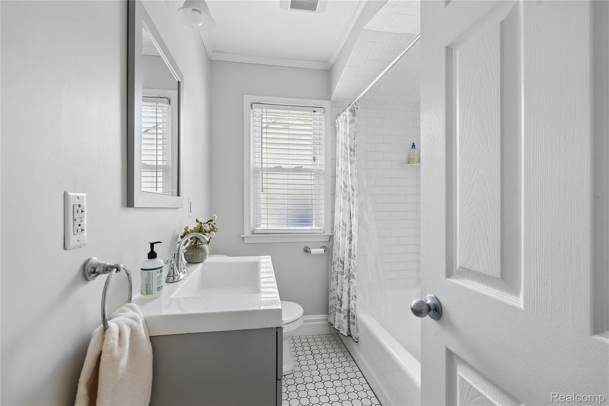 3324 GRIFFITH Avenue