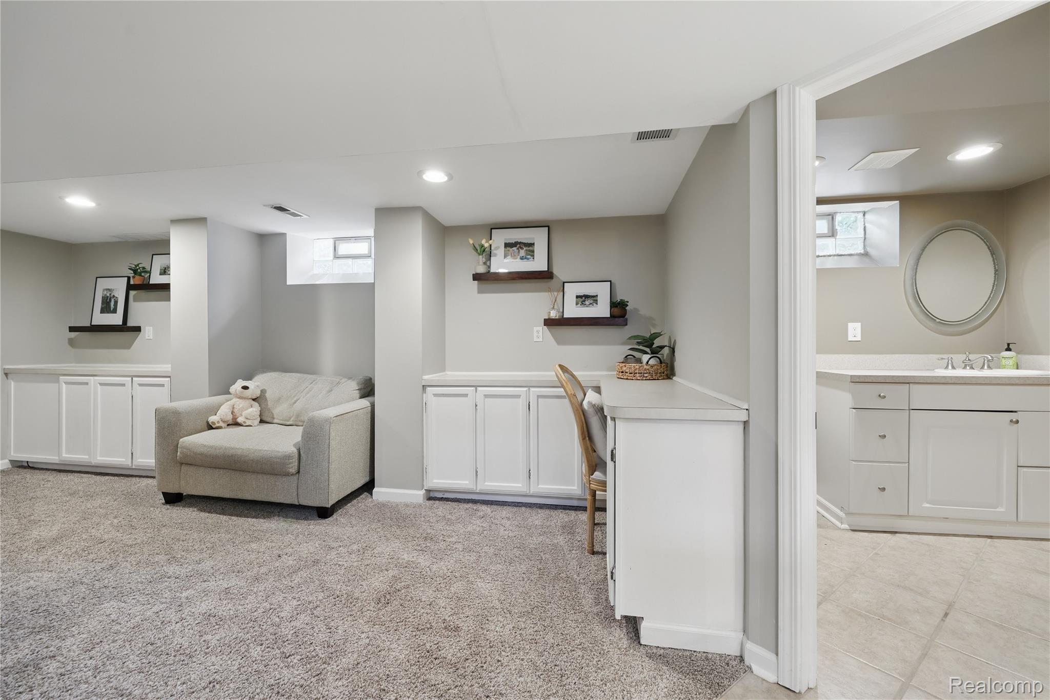 3324 GRIFFITH Avenue