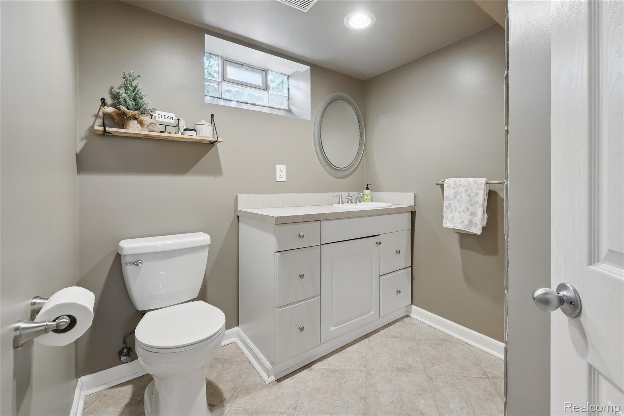 3324 GRIFFITH Avenue