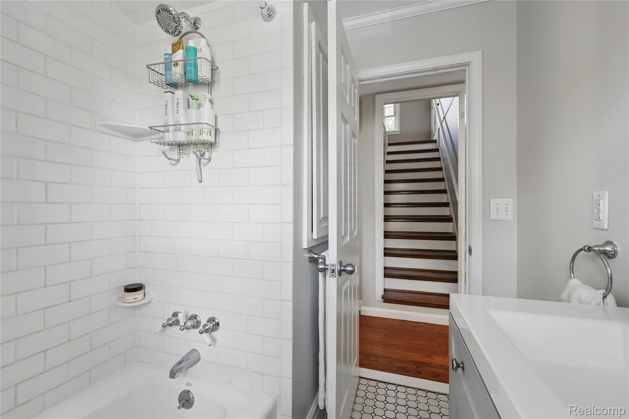 3324 GRIFFITH Avenue