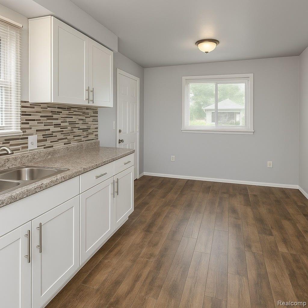 20524 WISCONSIN Street