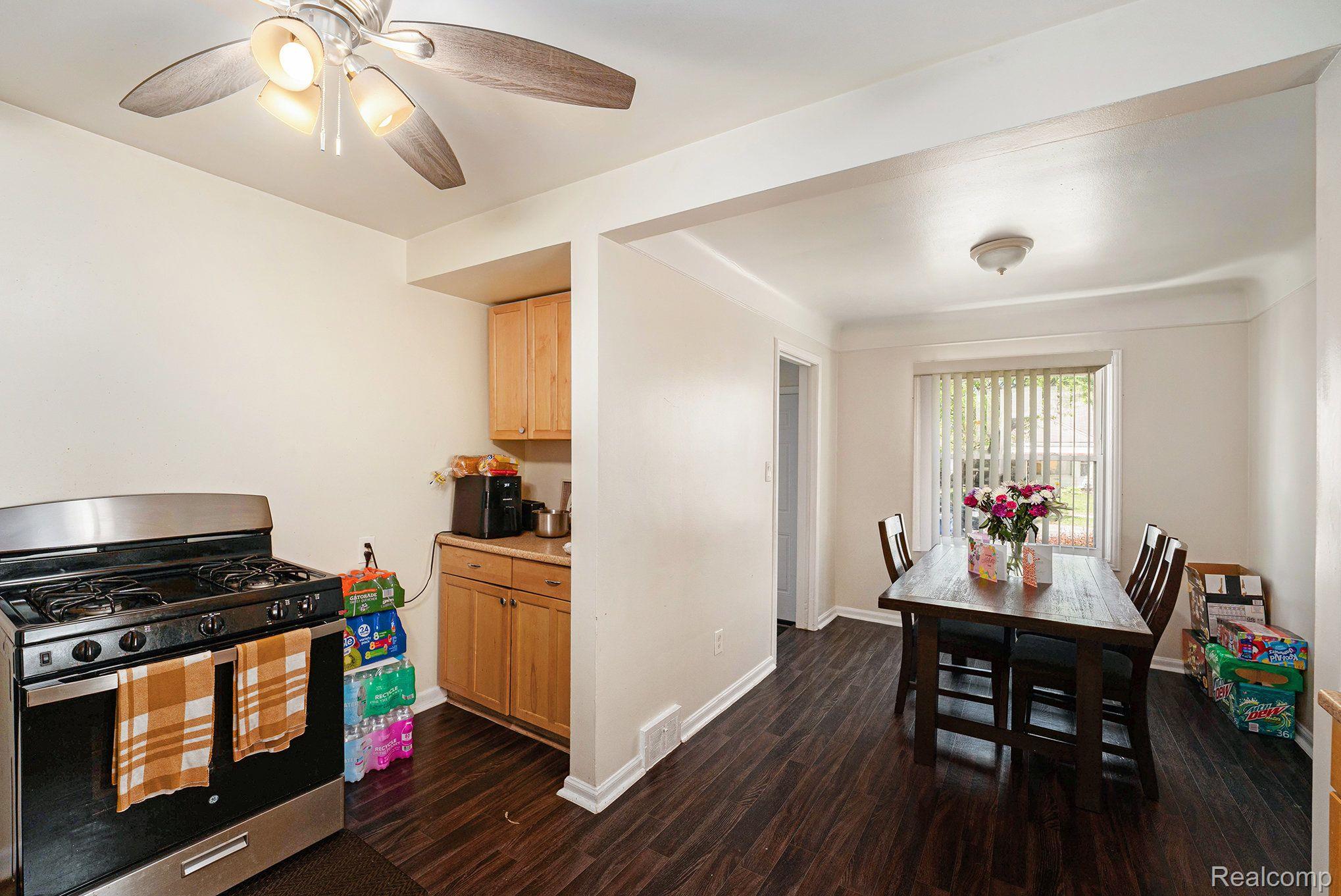 17693 GREENVIEW Avenue