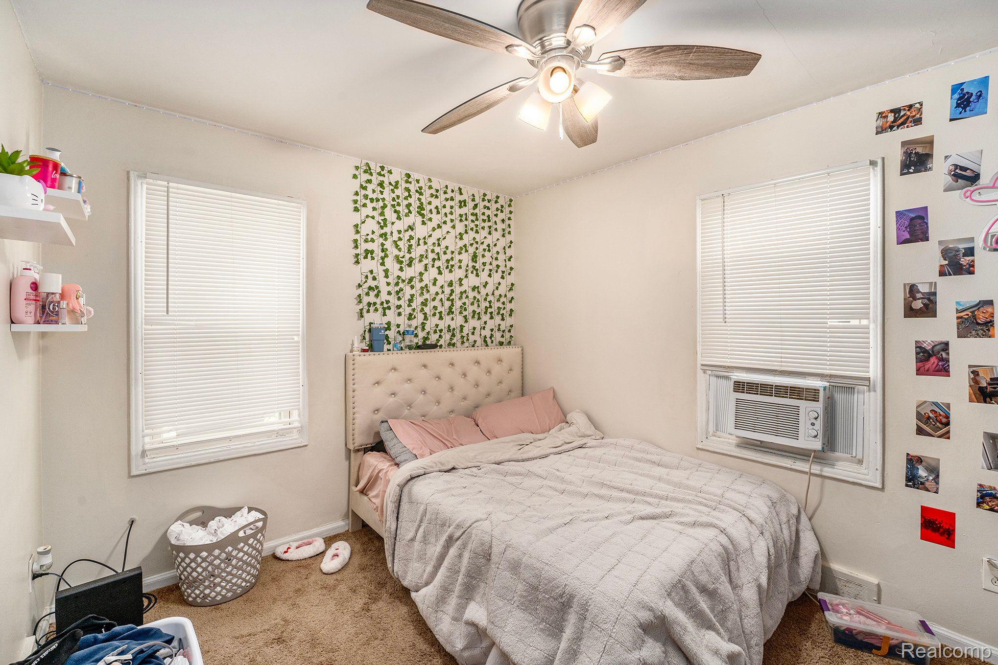 17693 GREENVIEW Avenue