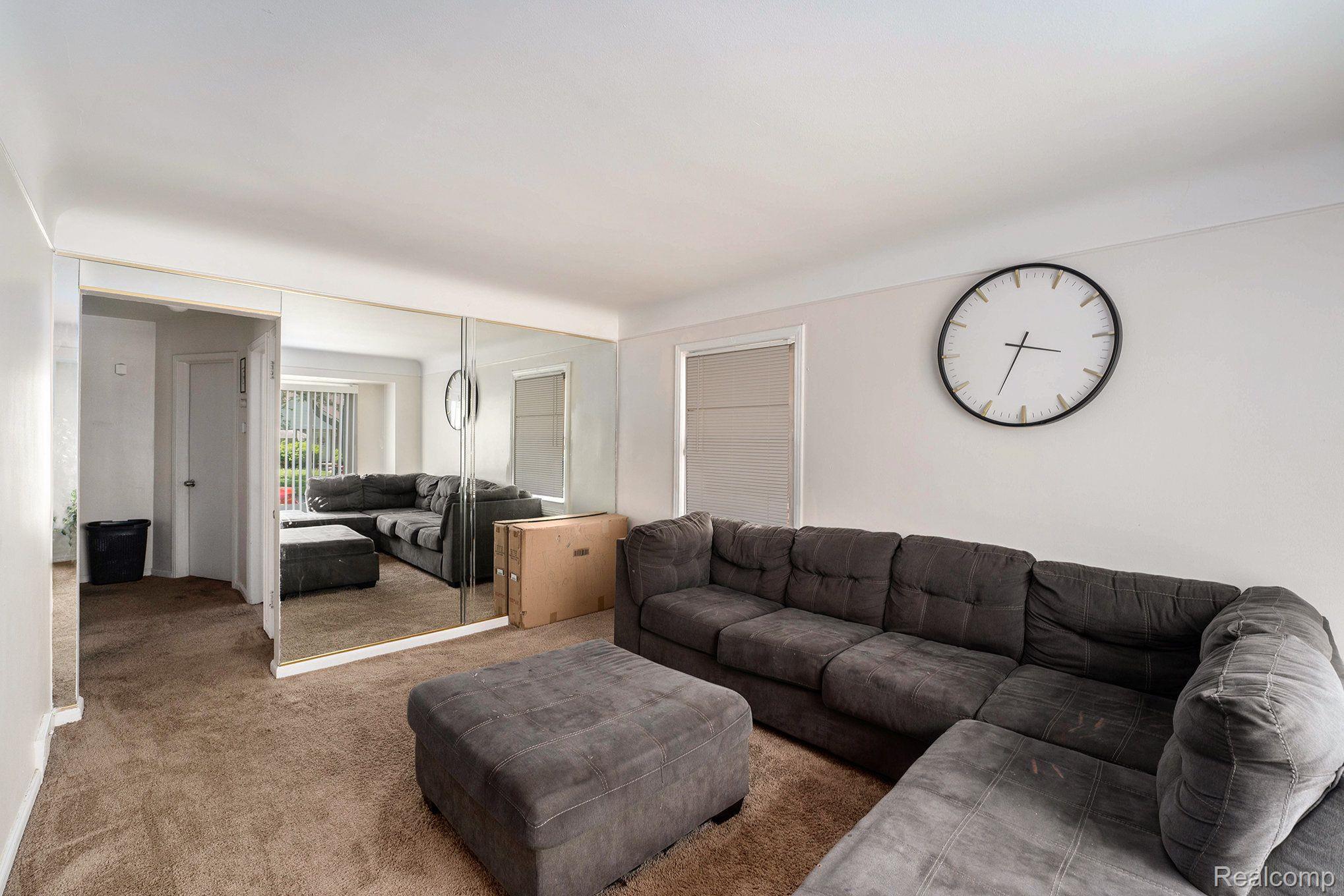 17693 GREENVIEW Avenue