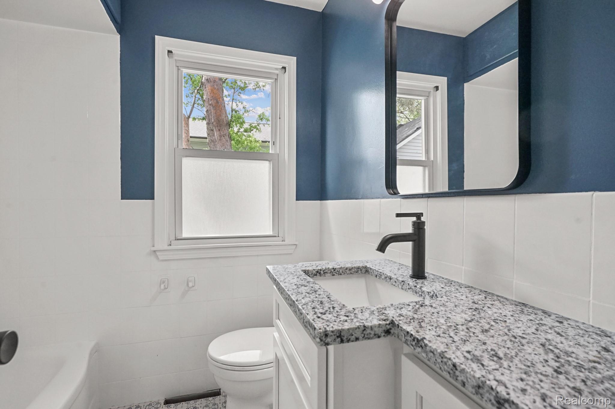 27135 Barrington Street