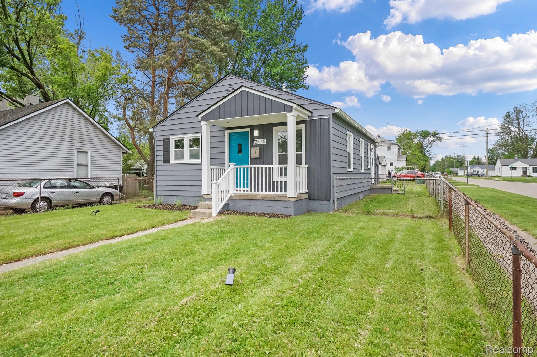 27135 Barrington Street