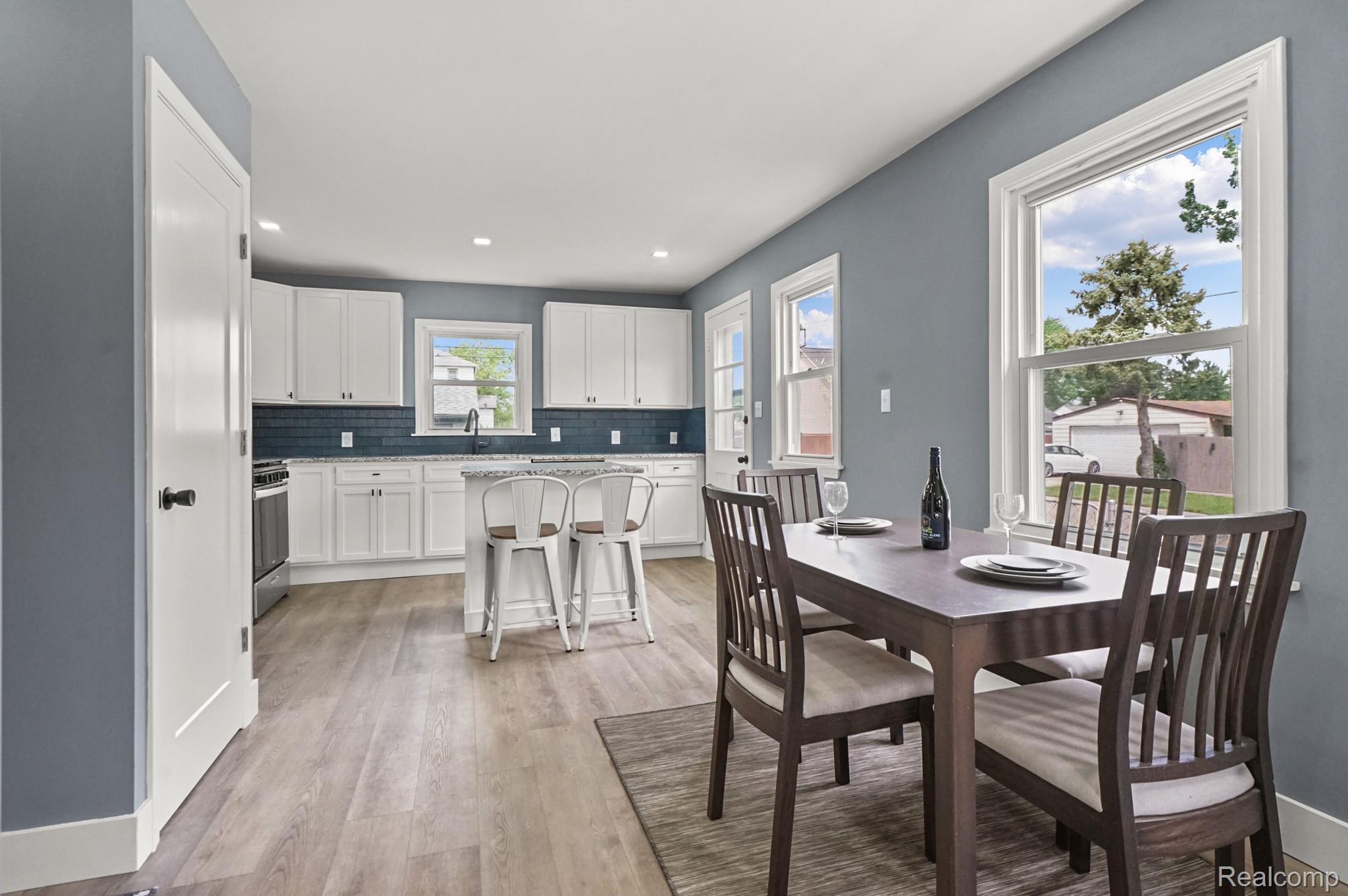 27135 Barrington Street