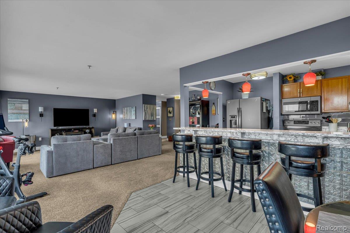 1001 W Jefferson Avenue 28E