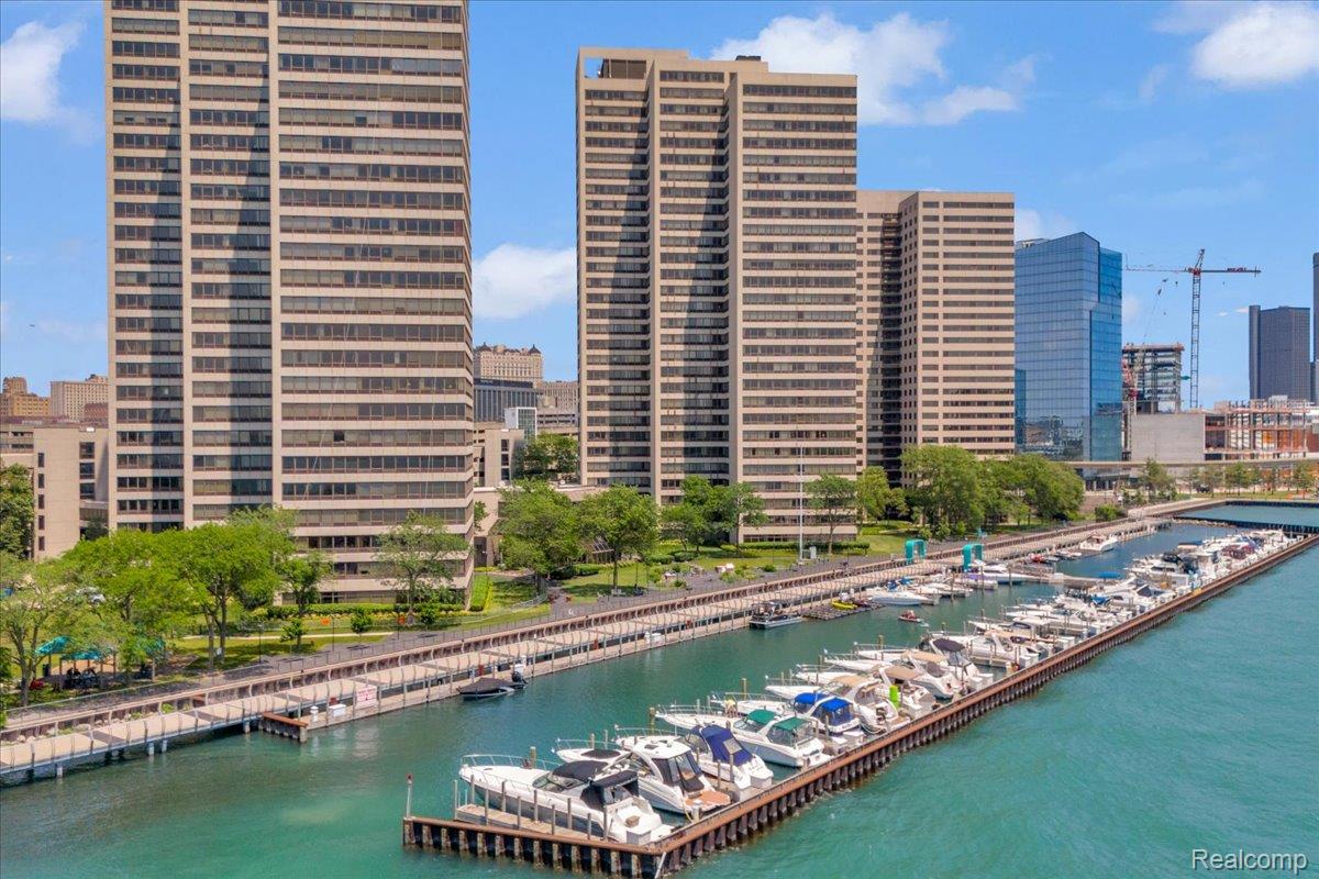 1001 W Jefferson Avenue 28E