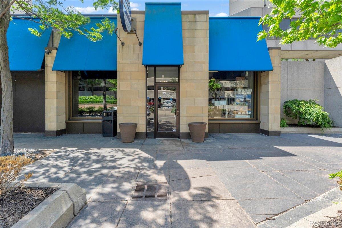 1001 W Jefferson Avenue 28E