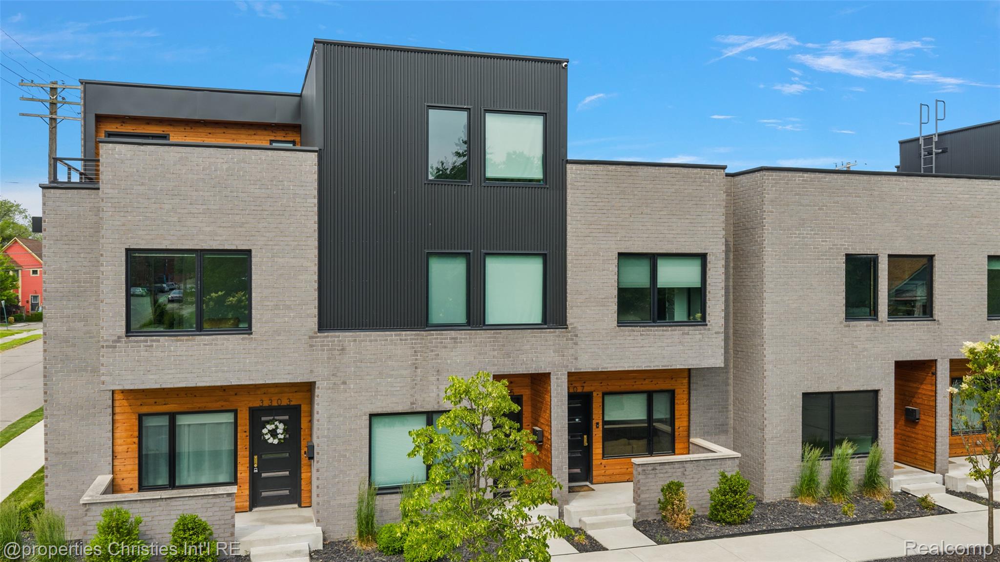 3307 Cochrane Street