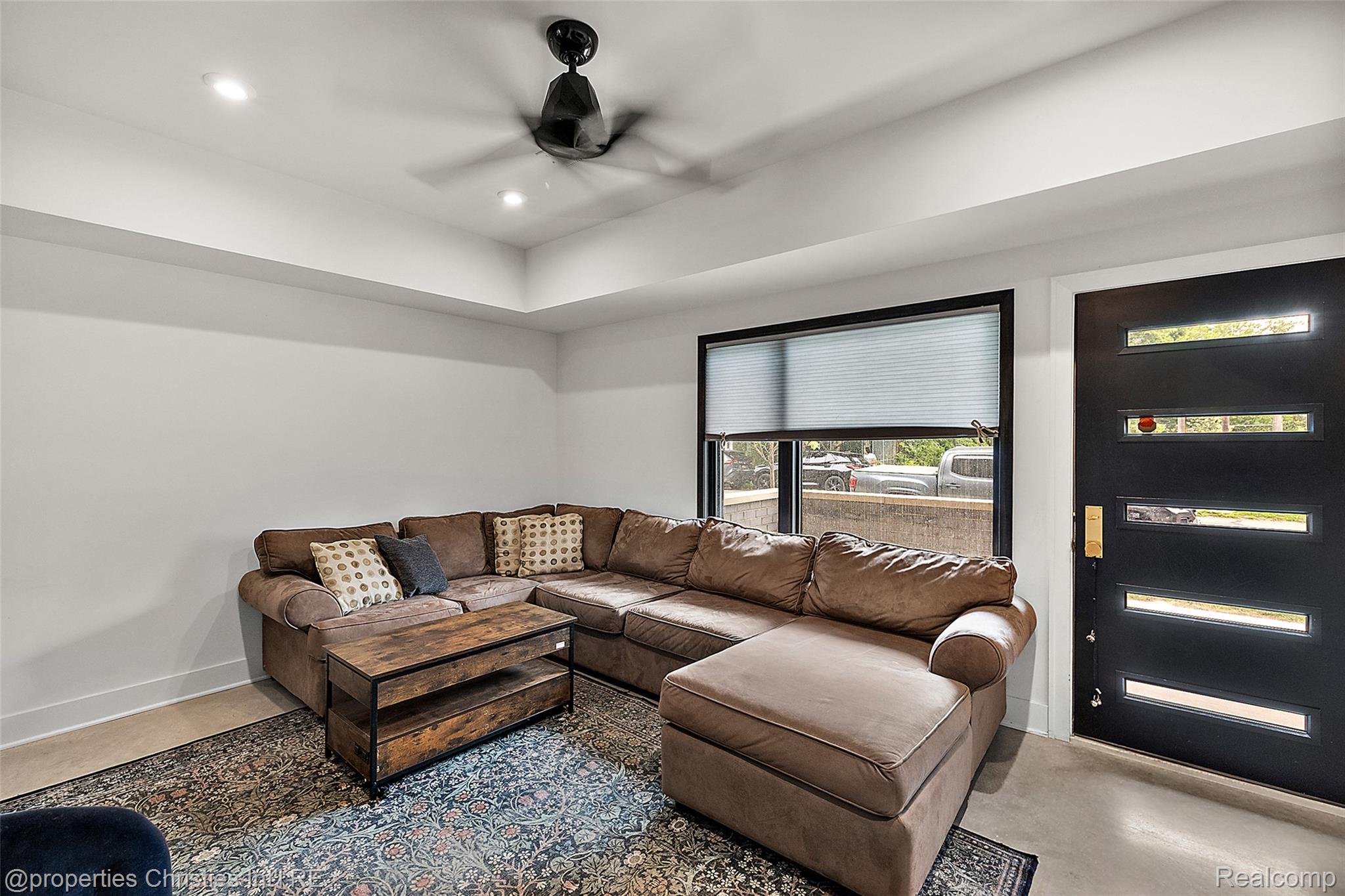 3307 Cochrane Street