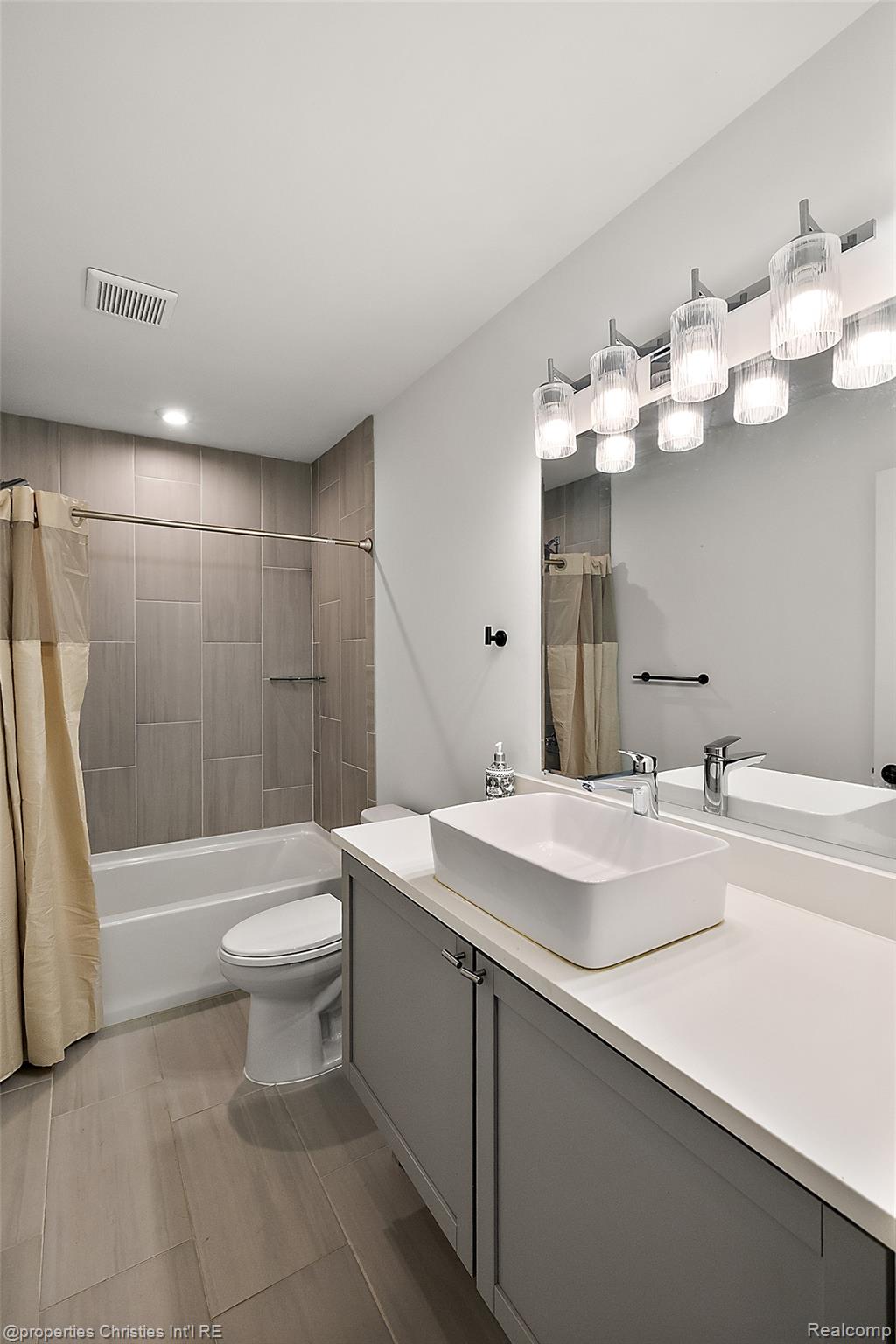 3307 Cochrane Street