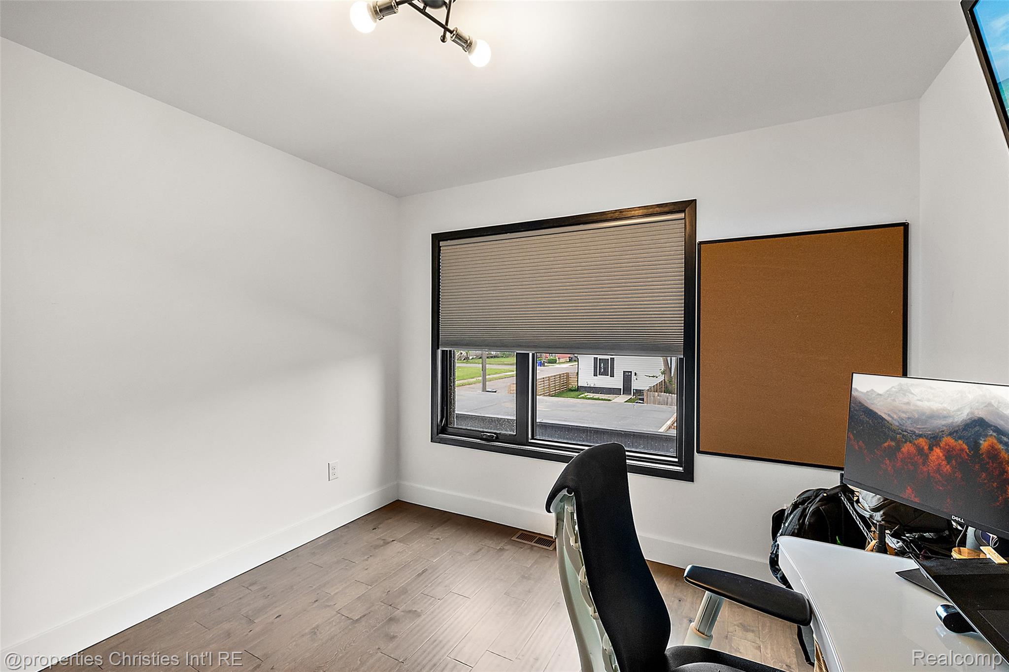 3307 Cochrane Street