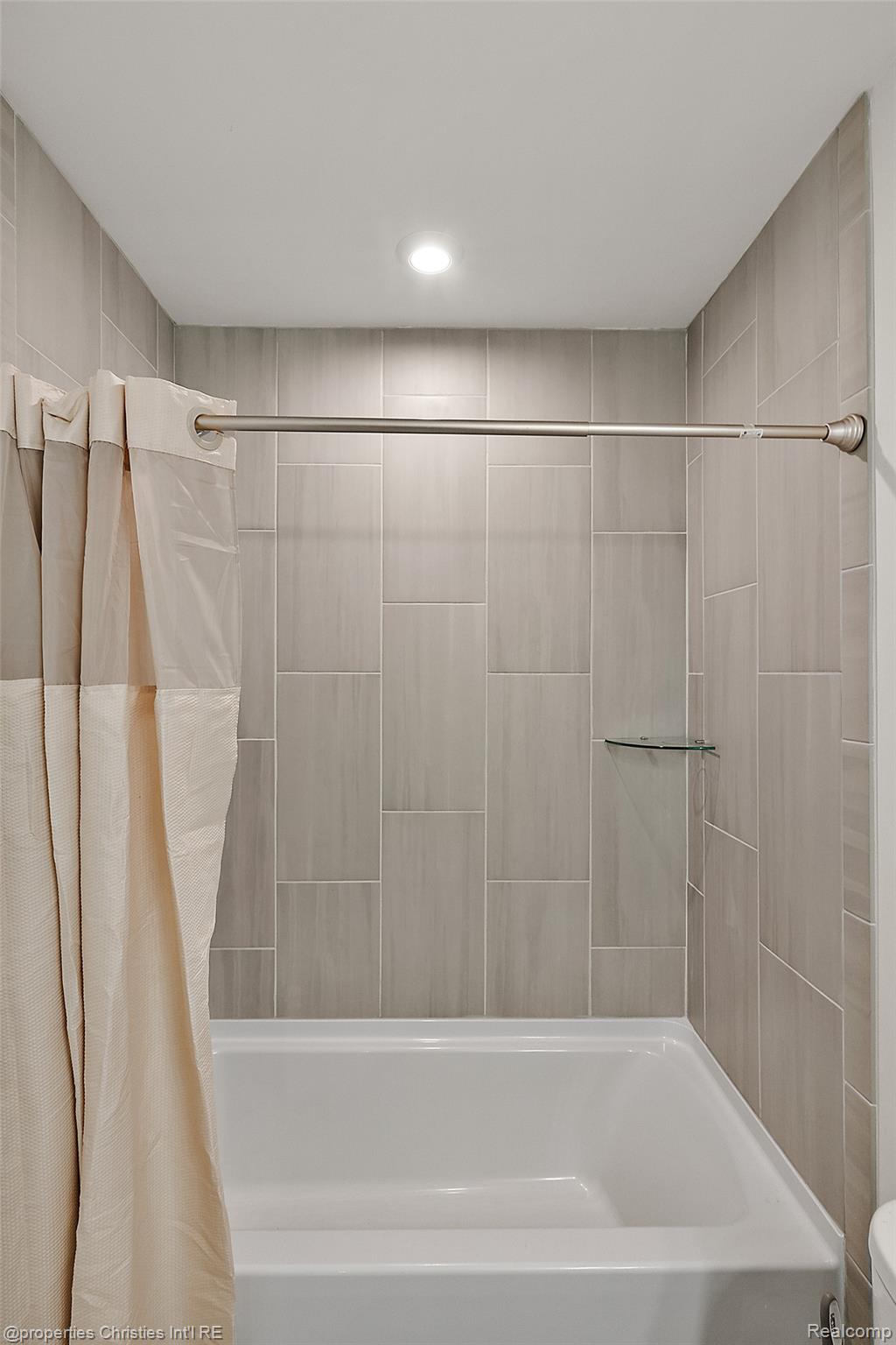 3307 Cochrane Street