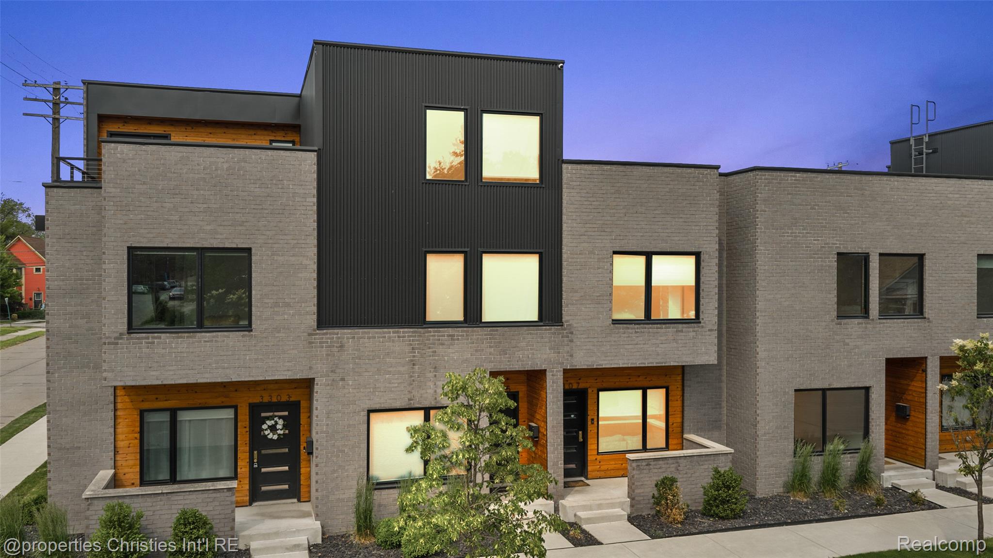 3307 Cochrane Street