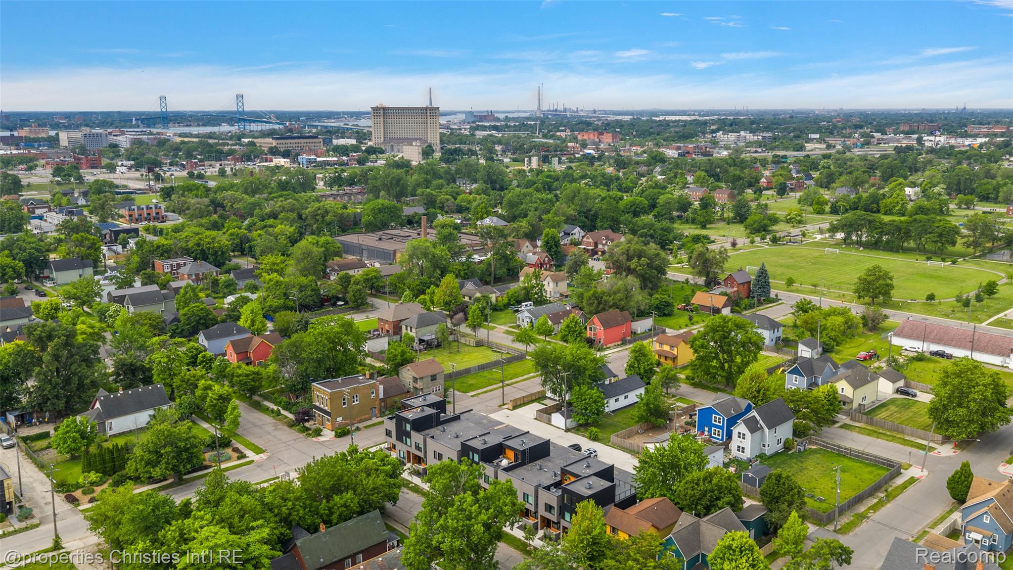 3307 Cochrane Street