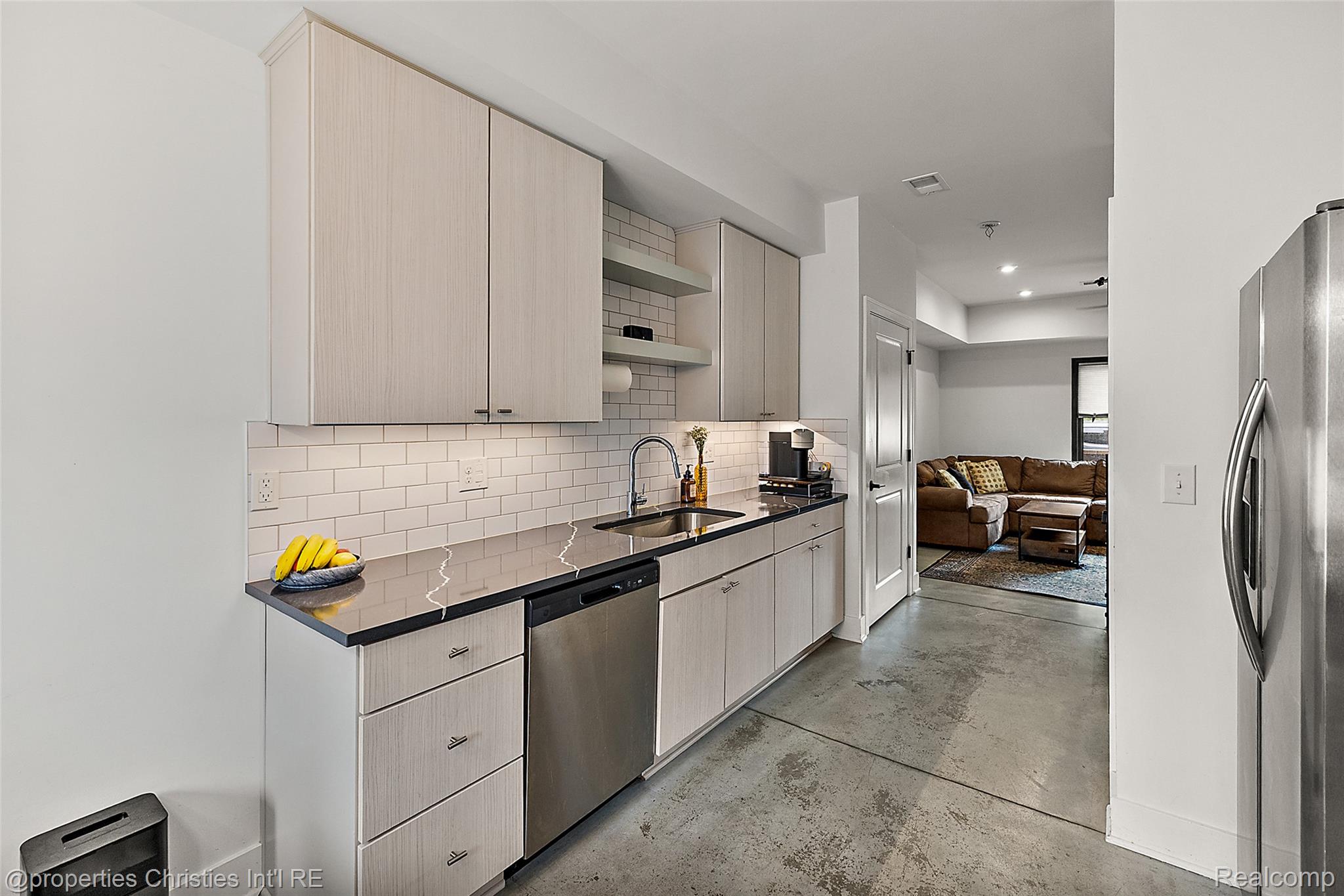 3307 Cochrane Street