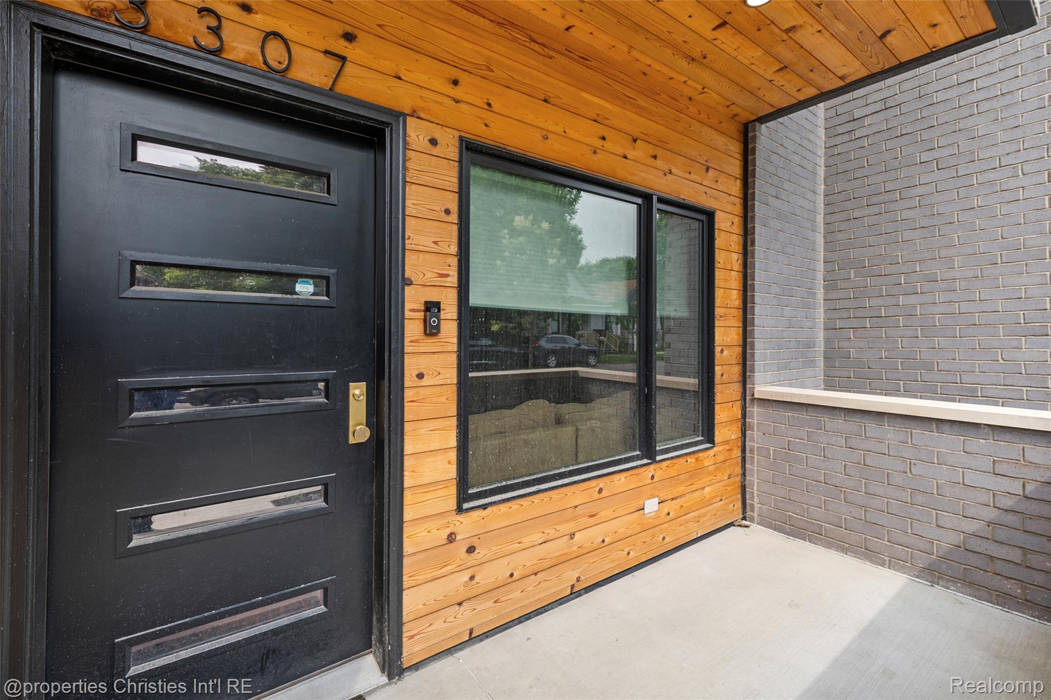 3307 Cochrane Street