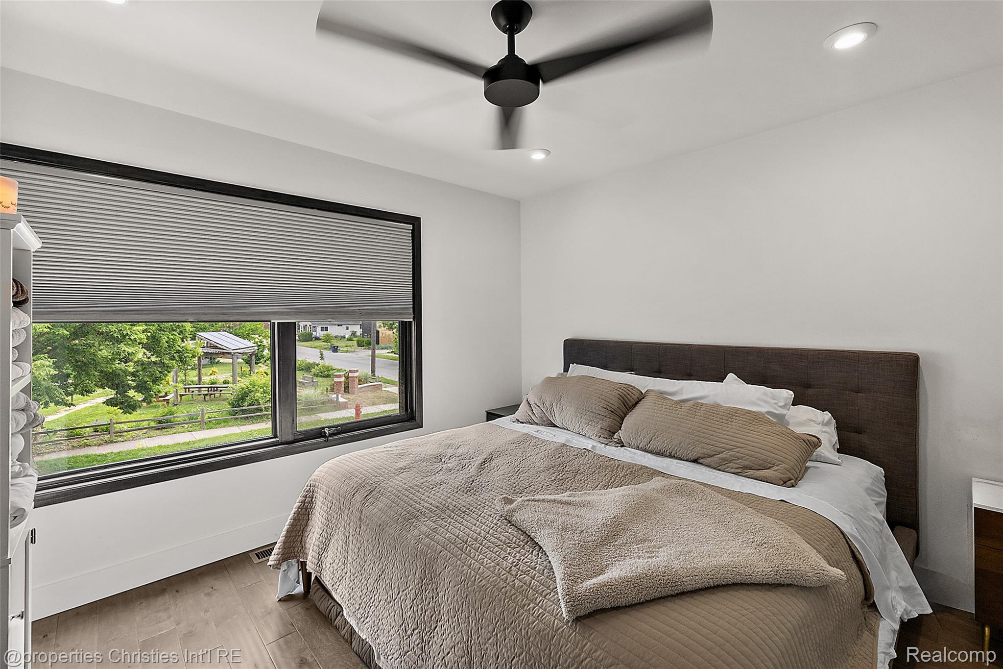 3307 Cochrane Street