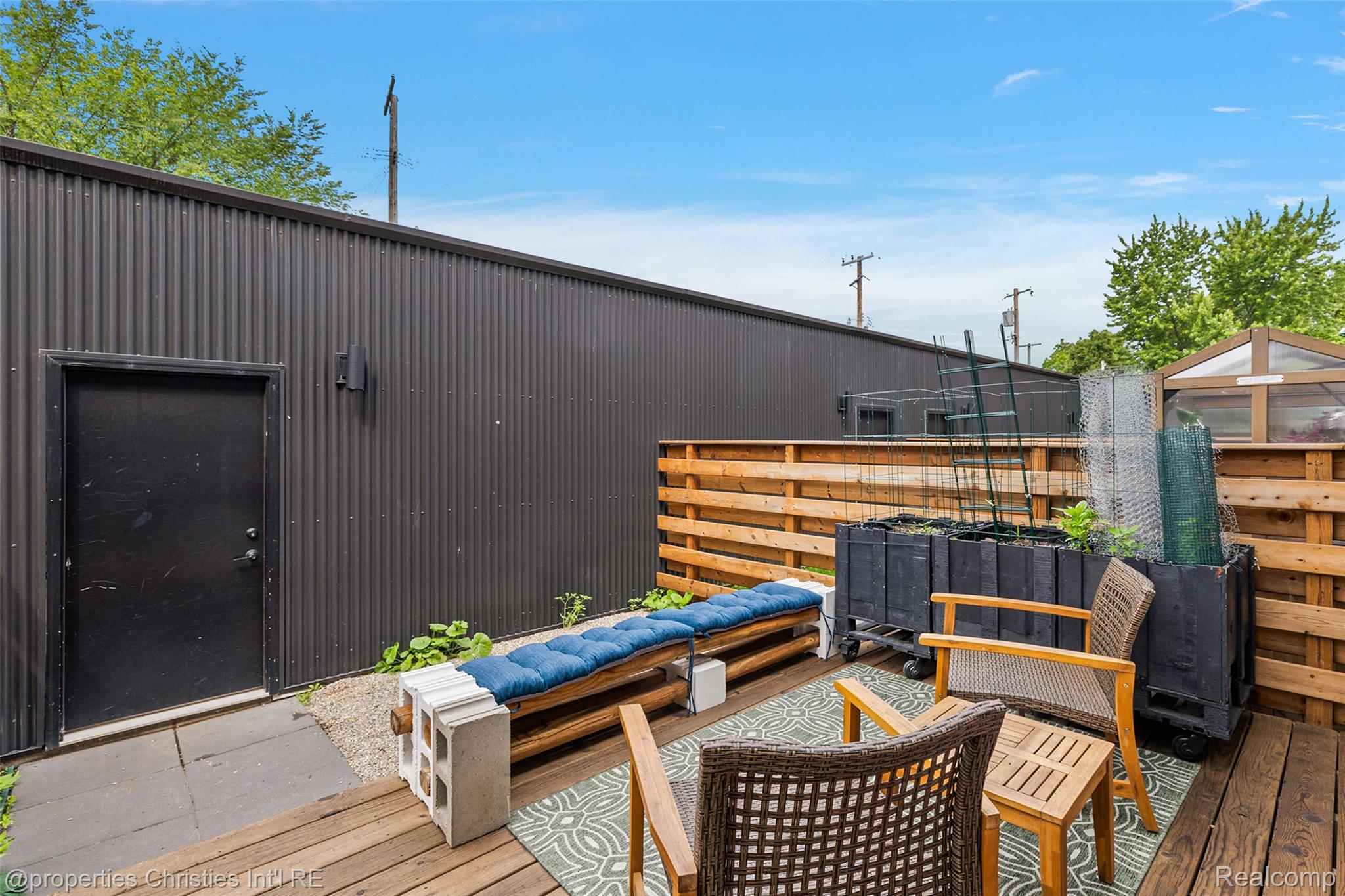 3307 Cochrane Street