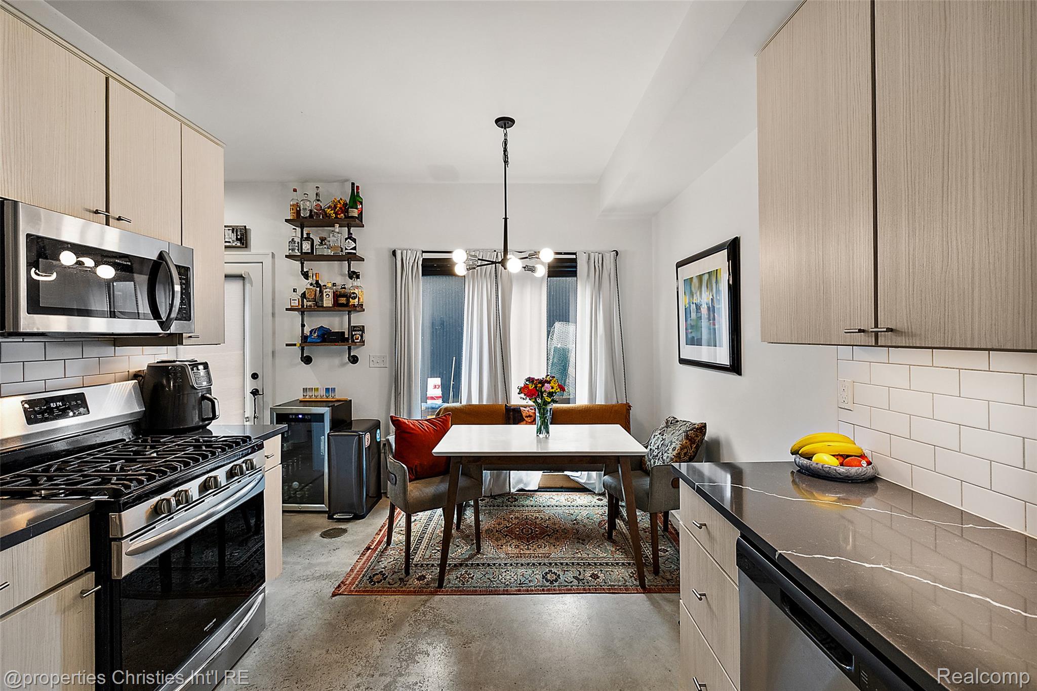 3307 Cochrane Street