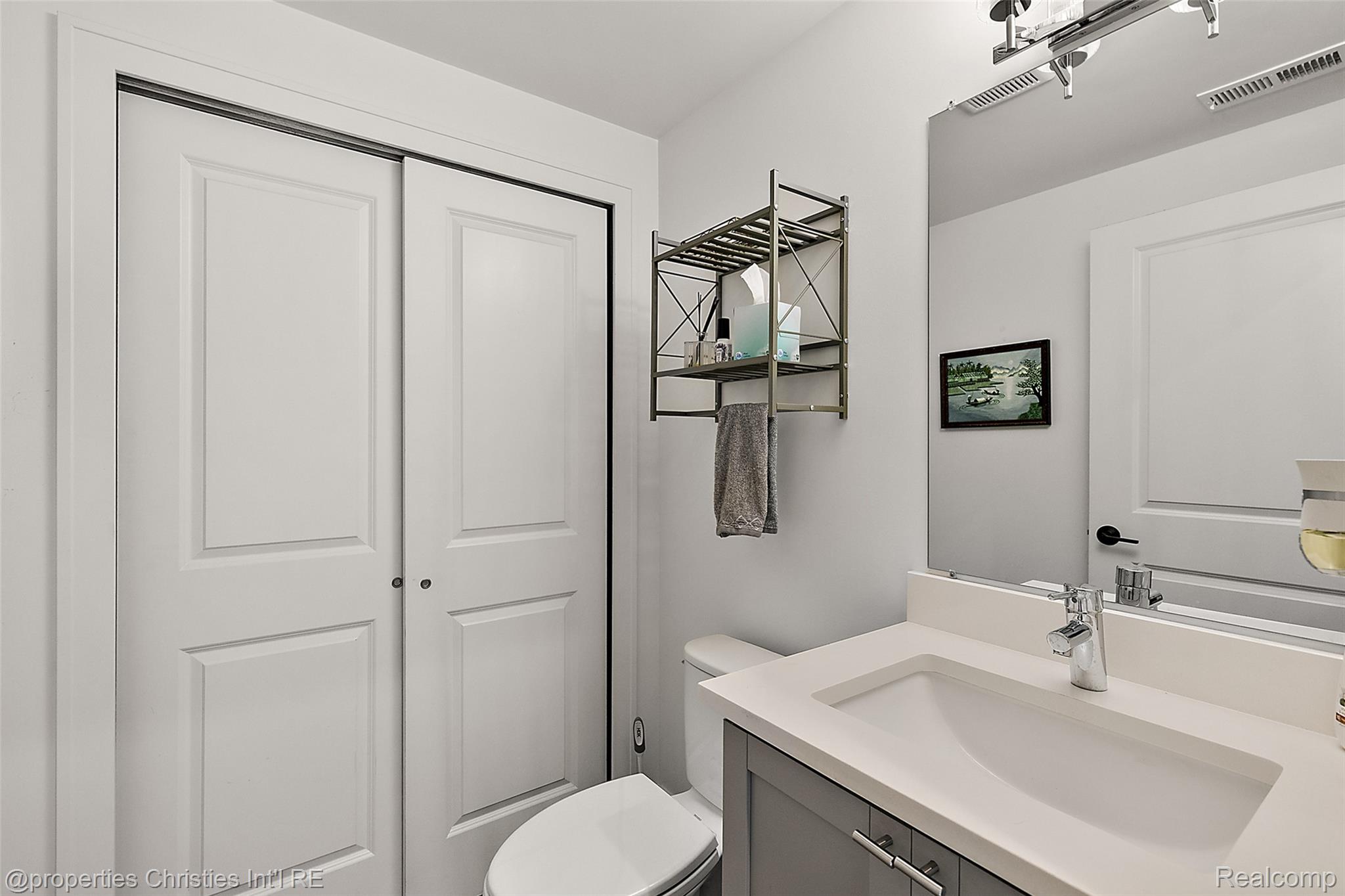 3307 Cochrane Street