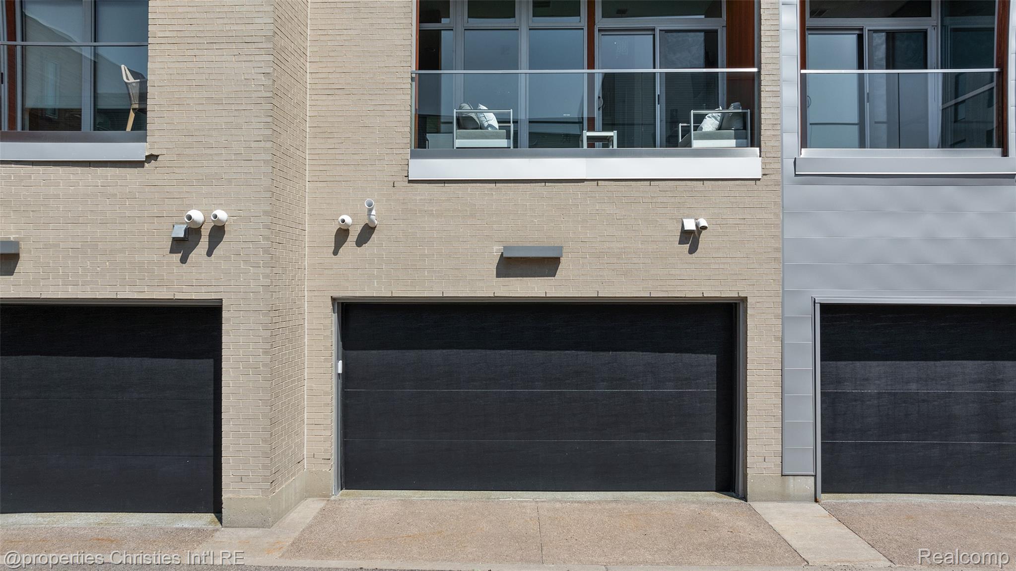 284 Alfred Street