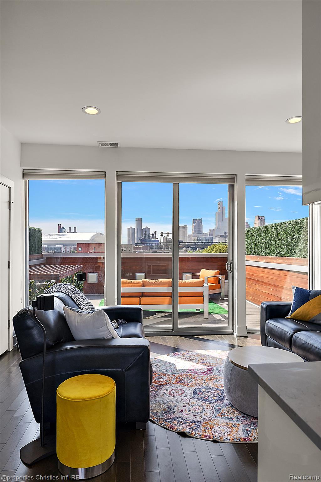 284 Alfred Street