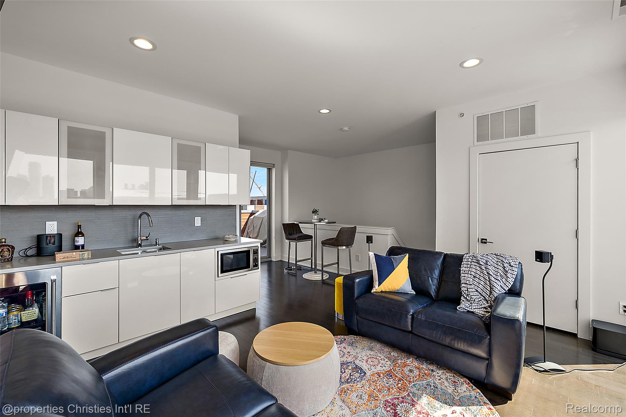 284 Alfred Street
