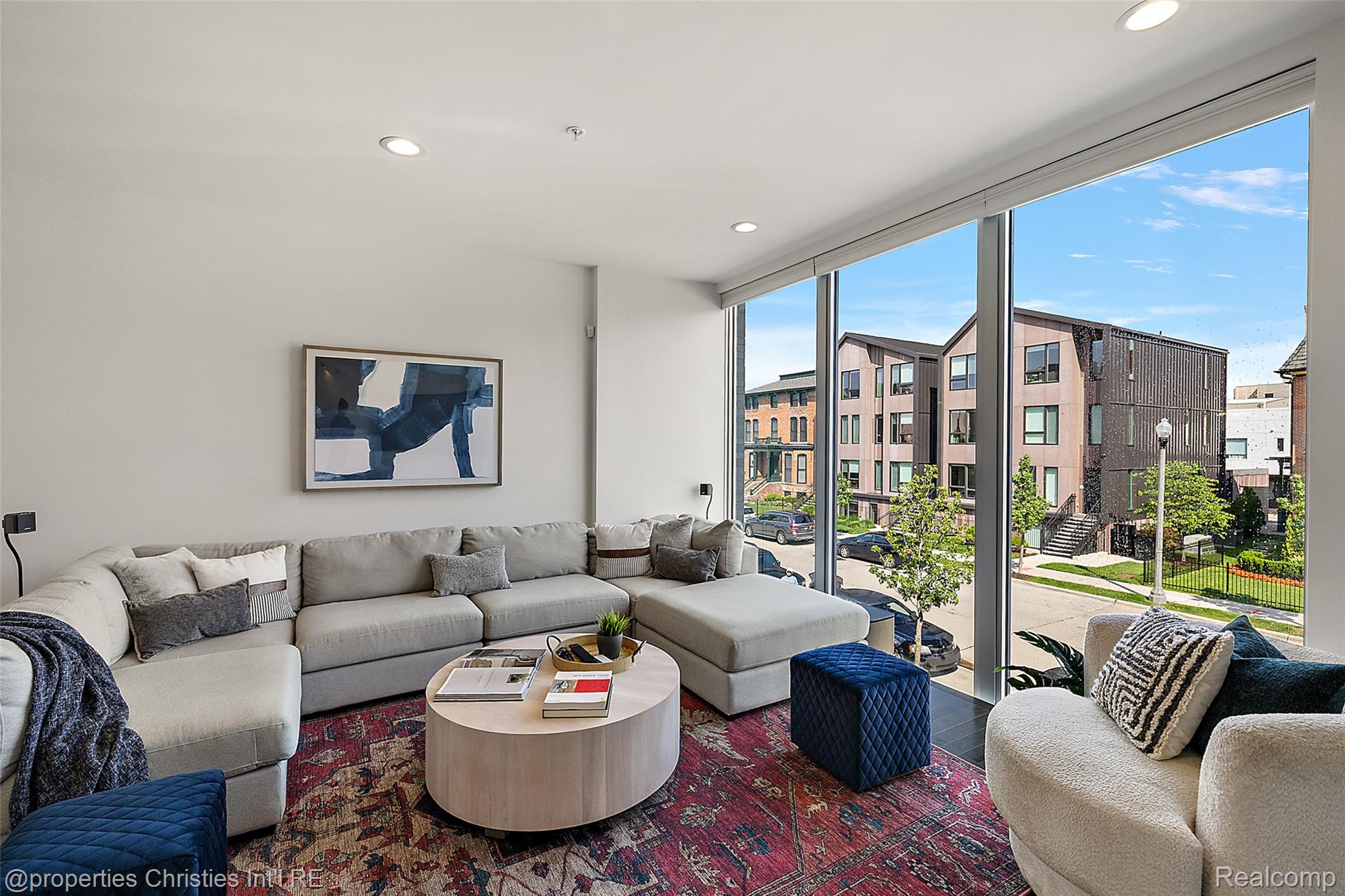 284 Alfred Street
