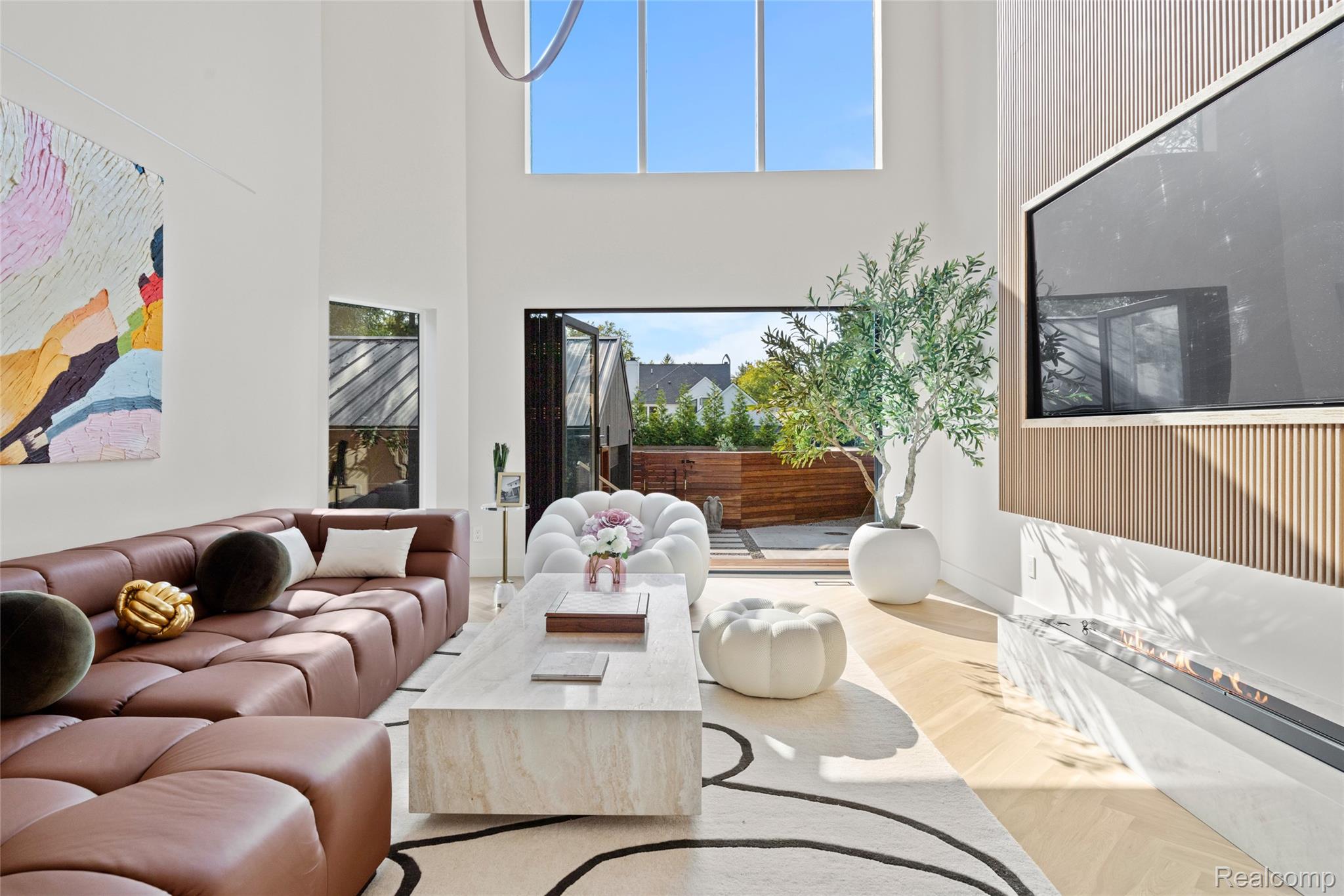 371 Greenwood St