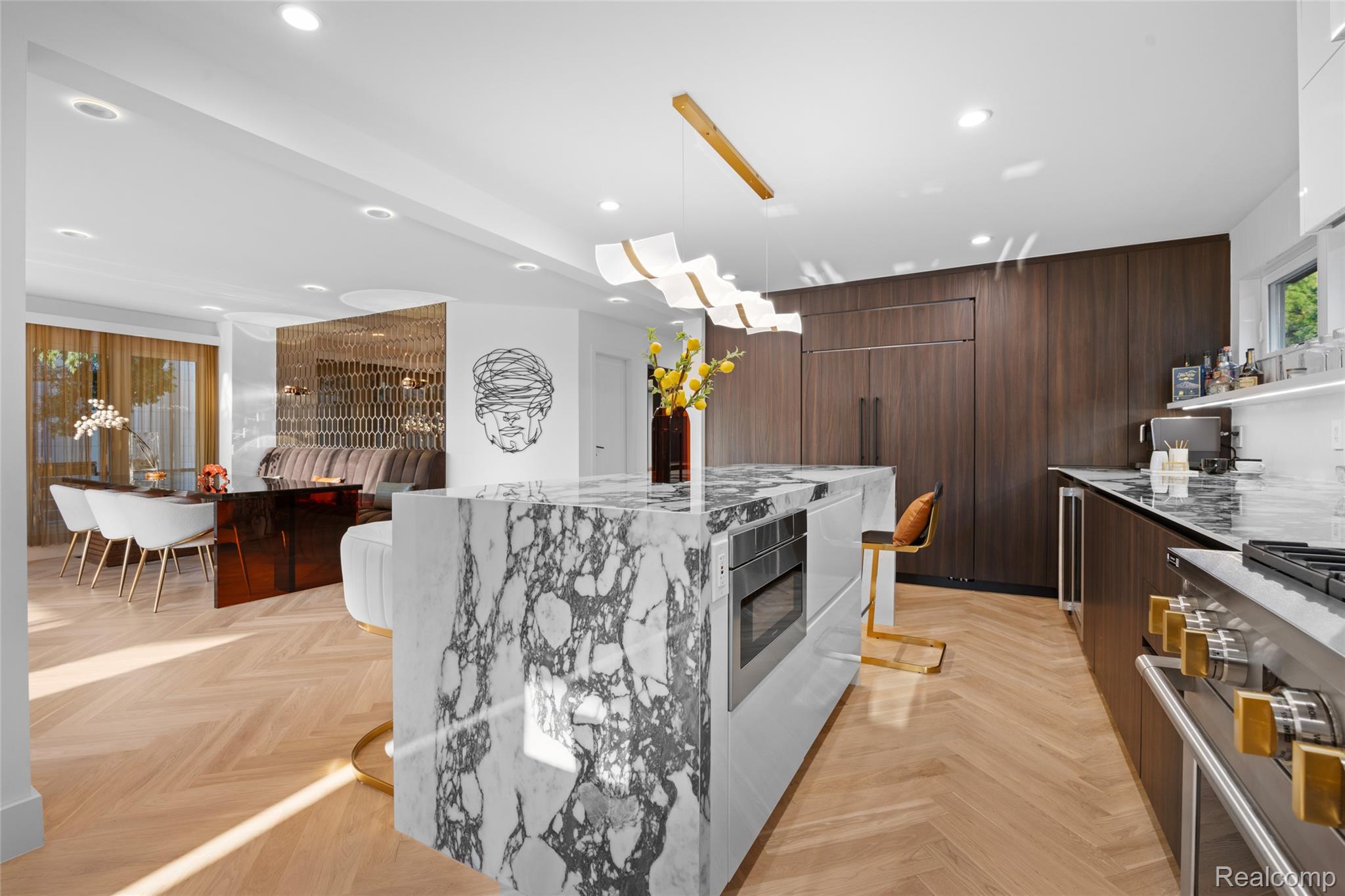 371 Greenwood St