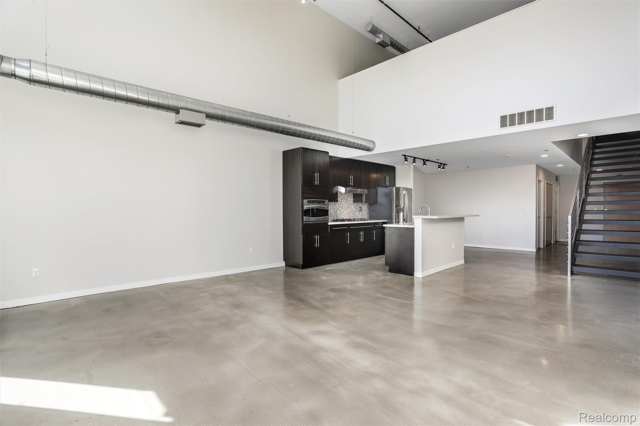 444 W Willis Street 514