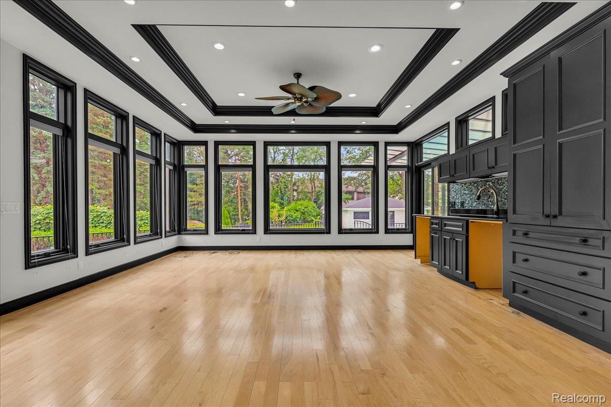 1940 Oak Pointe Drive