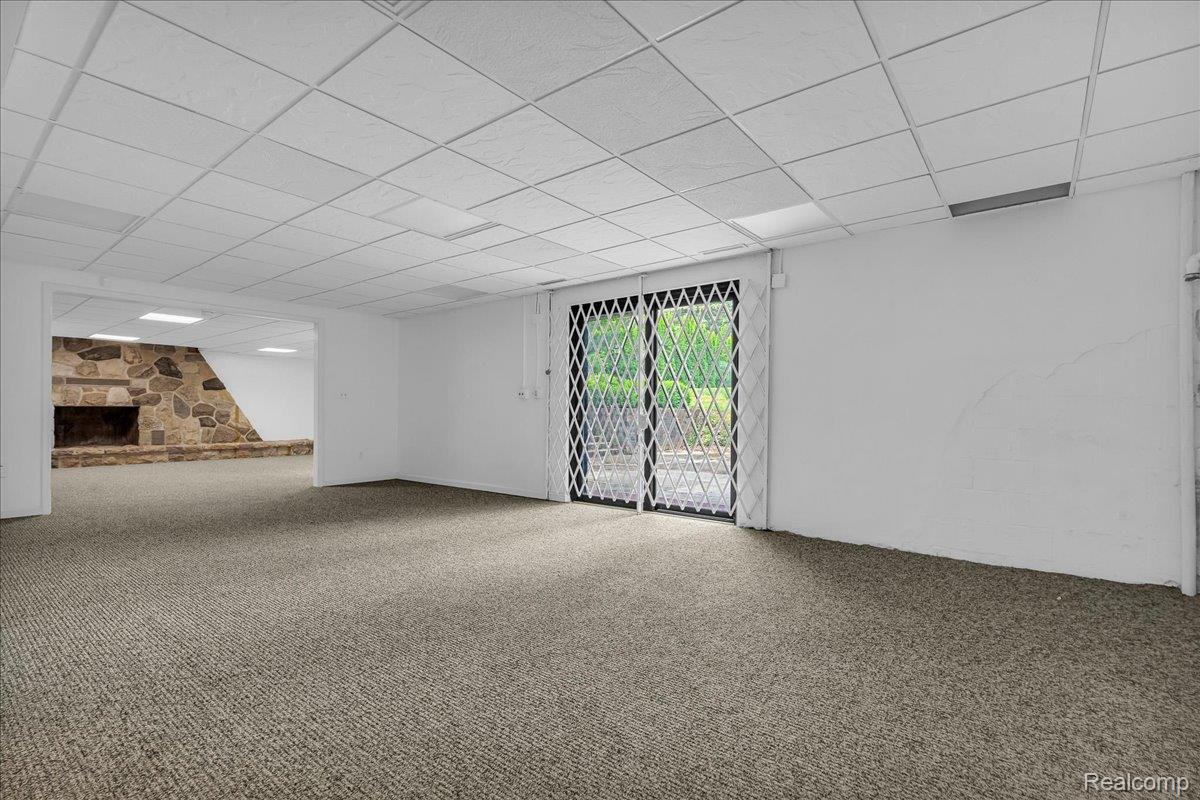 1940 Oak Pointe Drive