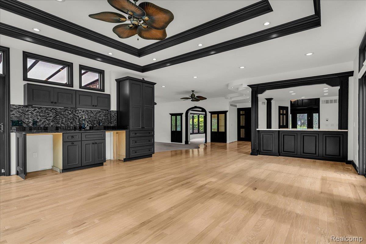 1940 Oak Pointe Drive