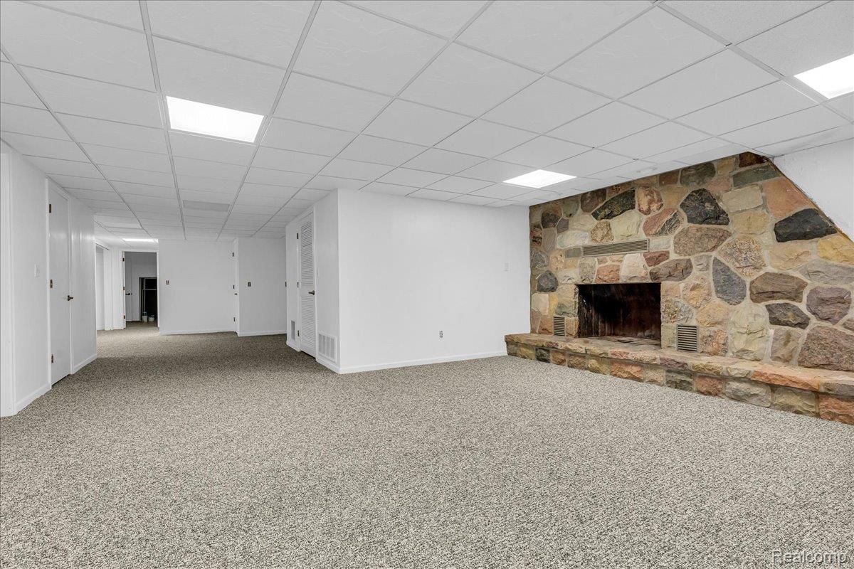 1940 Oak Pointe Drive