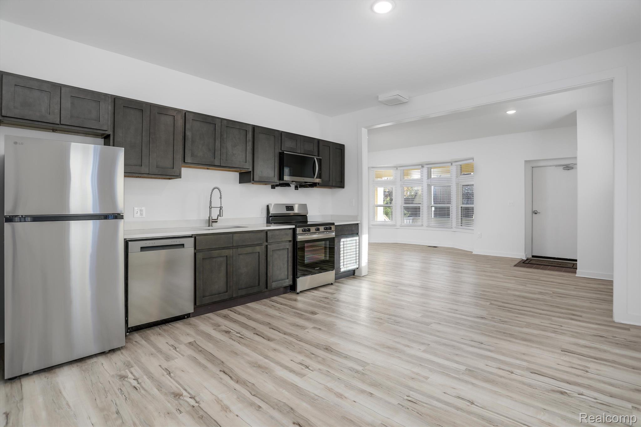 799 East Grand Boulevard 1